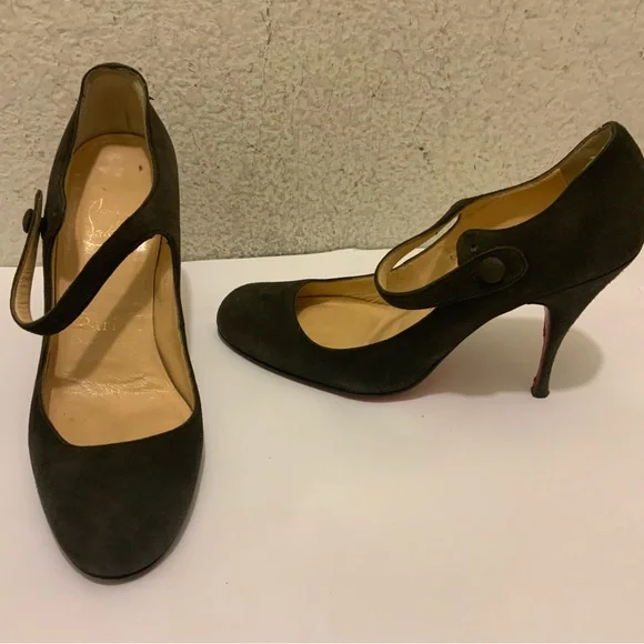 Christian Louboutin Suede Pumps Women's Size: 7.5 | IT 37.5 - Picture 2 of 9